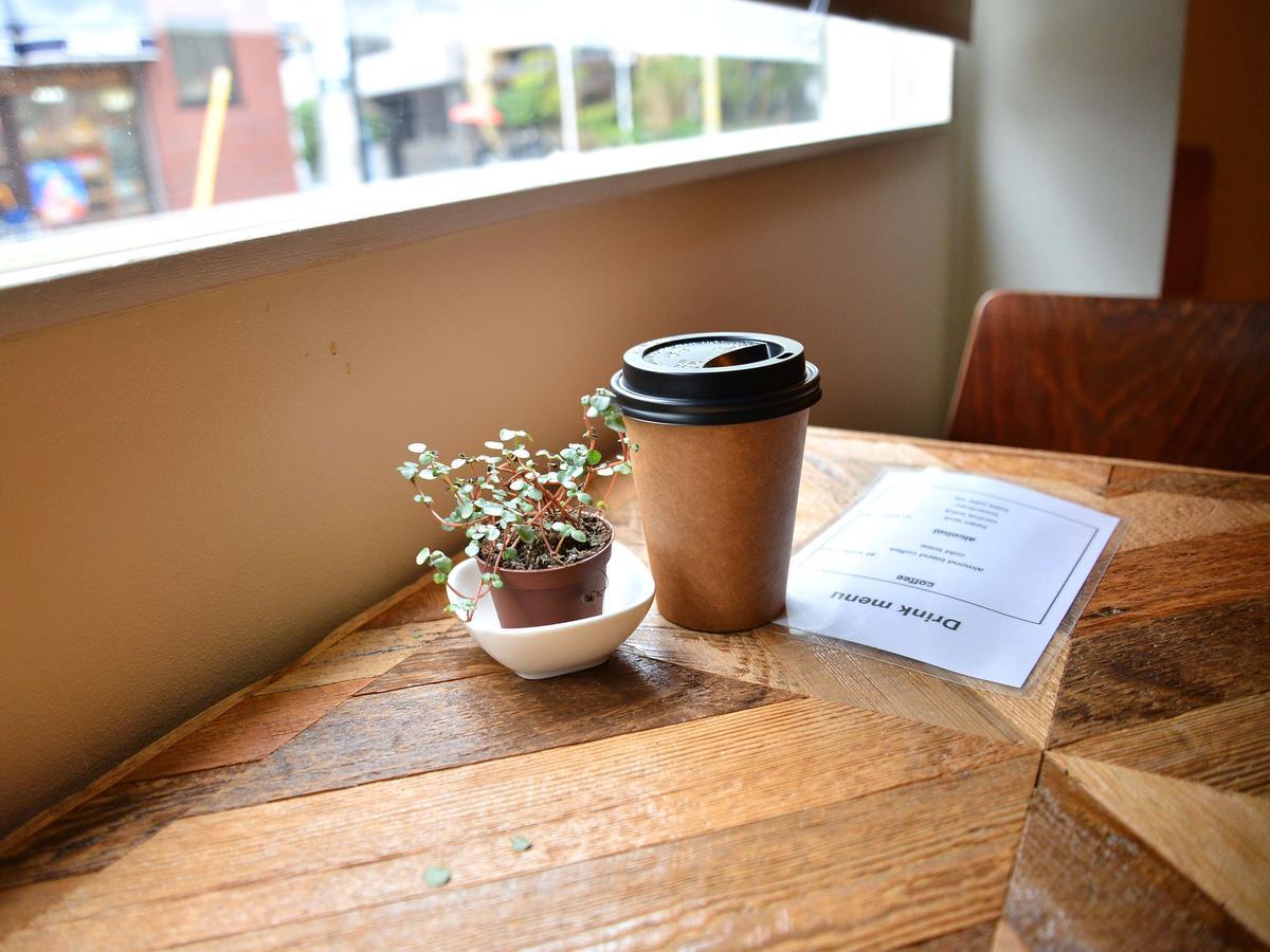 Almond Hostel & Cafe Shibuya Tōkyō Extérieur photo